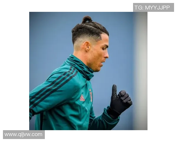 足球明星辫子发型大揭秘：从赛场到街头的时尚风潮